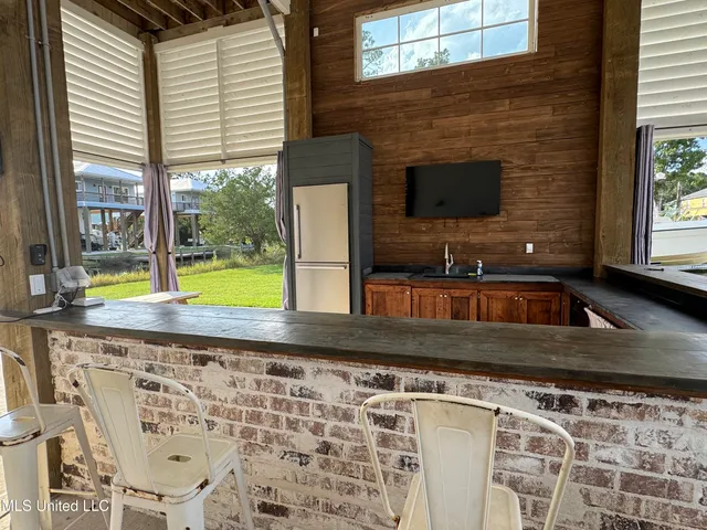 $3,100 | 4021 Blue Jay Street, Bay St. Louis, MS 39520