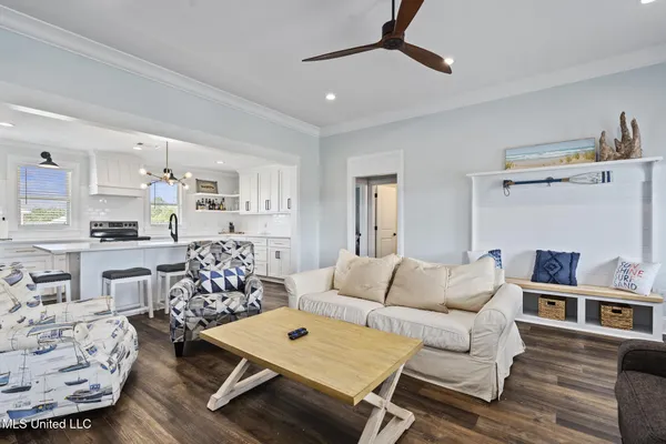 $3,100 | 4021 Blue Jay Street, Bay St. Louis, MS 39520