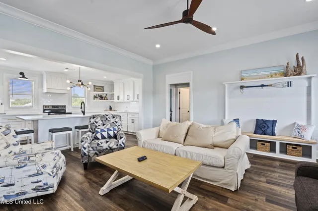 $3,100 | 4021 Blue Jay Street, Bay St. Louis, MS 39520