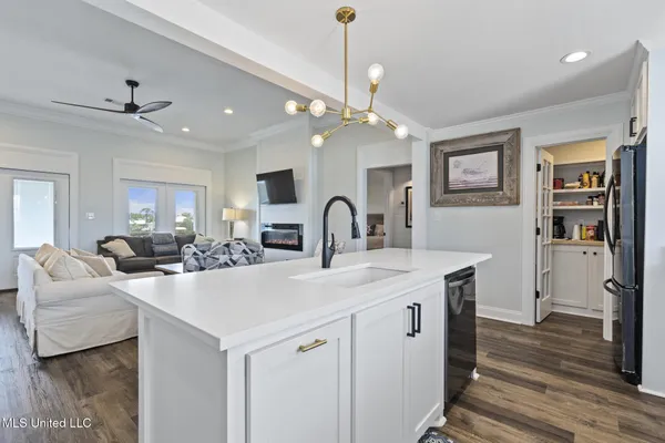 $3,100 | 4021 Blue Jay Street, Bay St. Louis, MS 39520