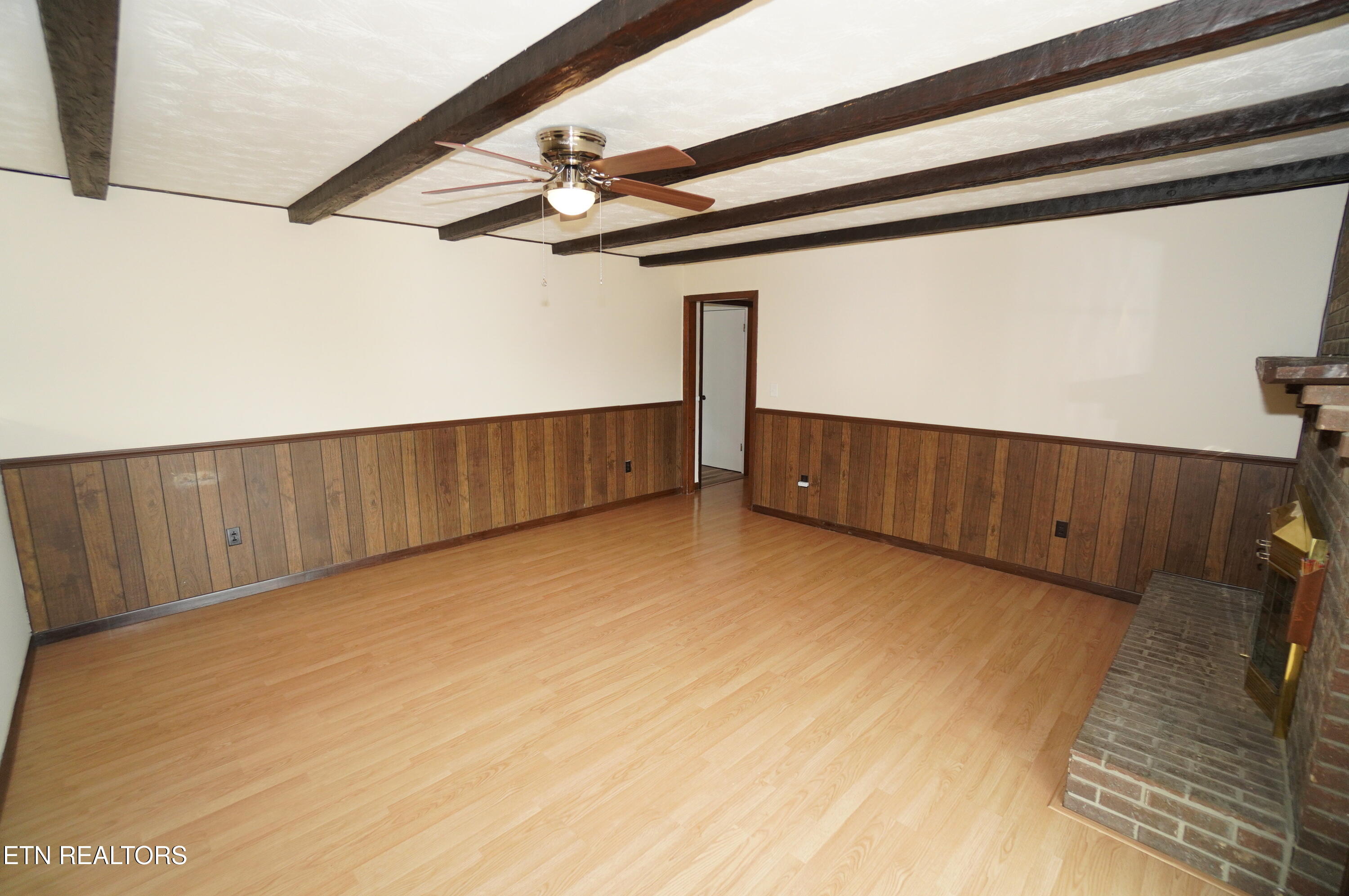 633 Shaver Drive Talbott, TN 37877 - Photo 9 of 43 interior updated (11)