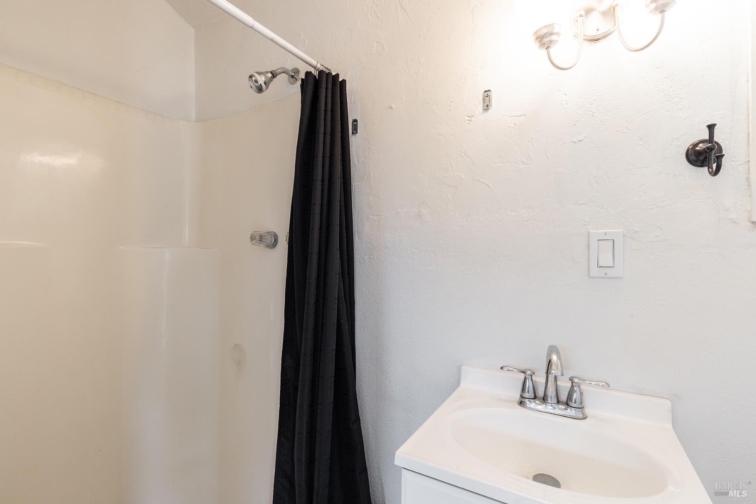 720 Windsor River Road Windsor, CA 95492 - Photo 34 of 48 Gallery Image 34