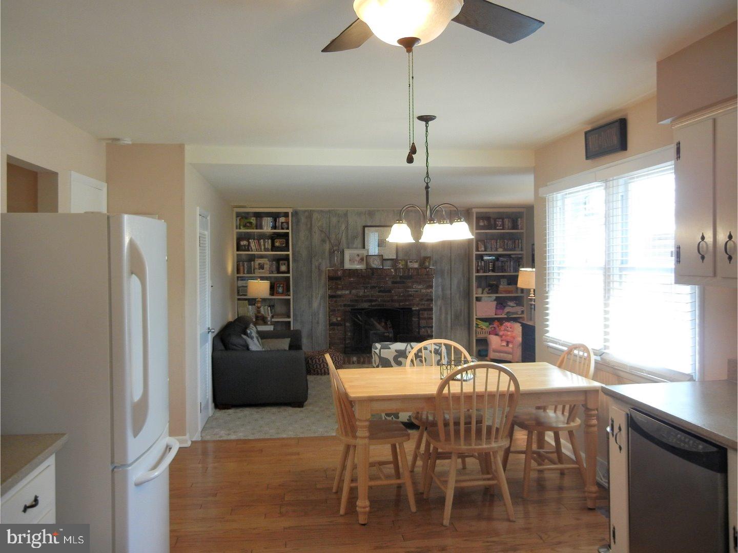 87 Taunton Road Medford, NJ 08055 - Photo 11 of 25 Family Room