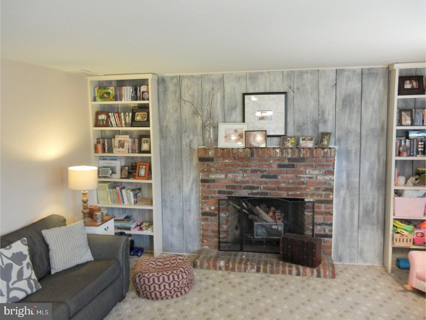 87 Taunton Road Medford, NJ 08055 - Photo 13 of 25 Family Room