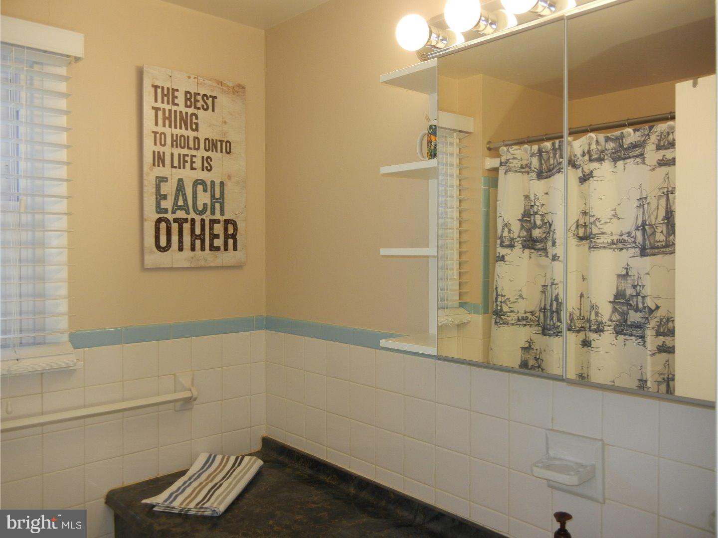 87 Taunton Road Medford, NJ 08055 - Photo 22 of 25 Master Bathroom