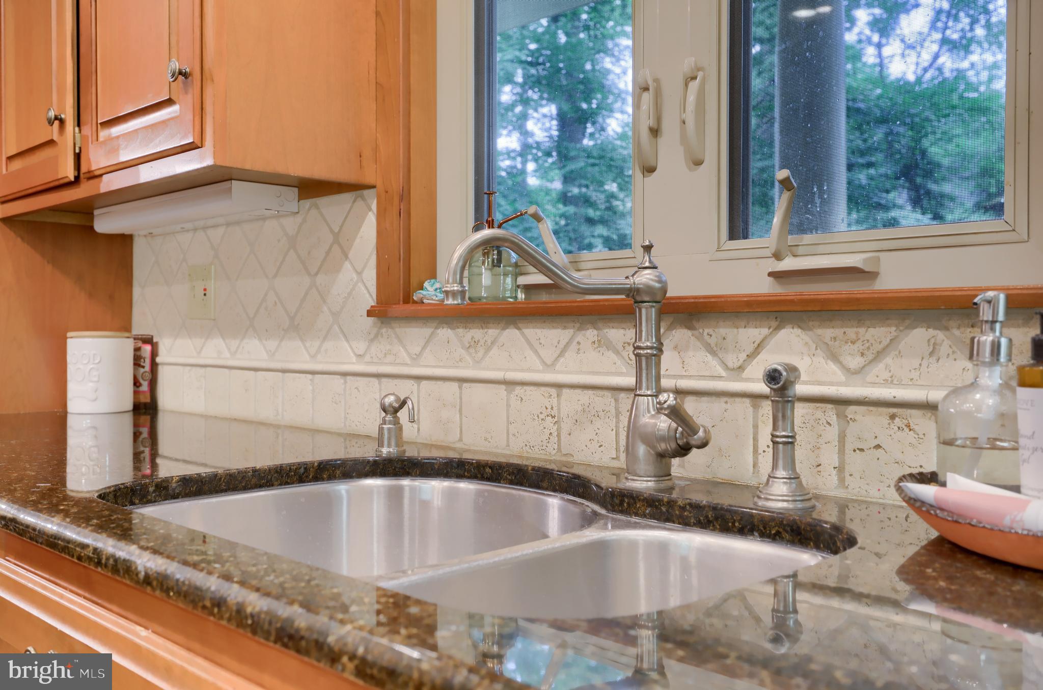 1091 Hunters Path Lancaster, PA 17601 - Photo 23 of 61