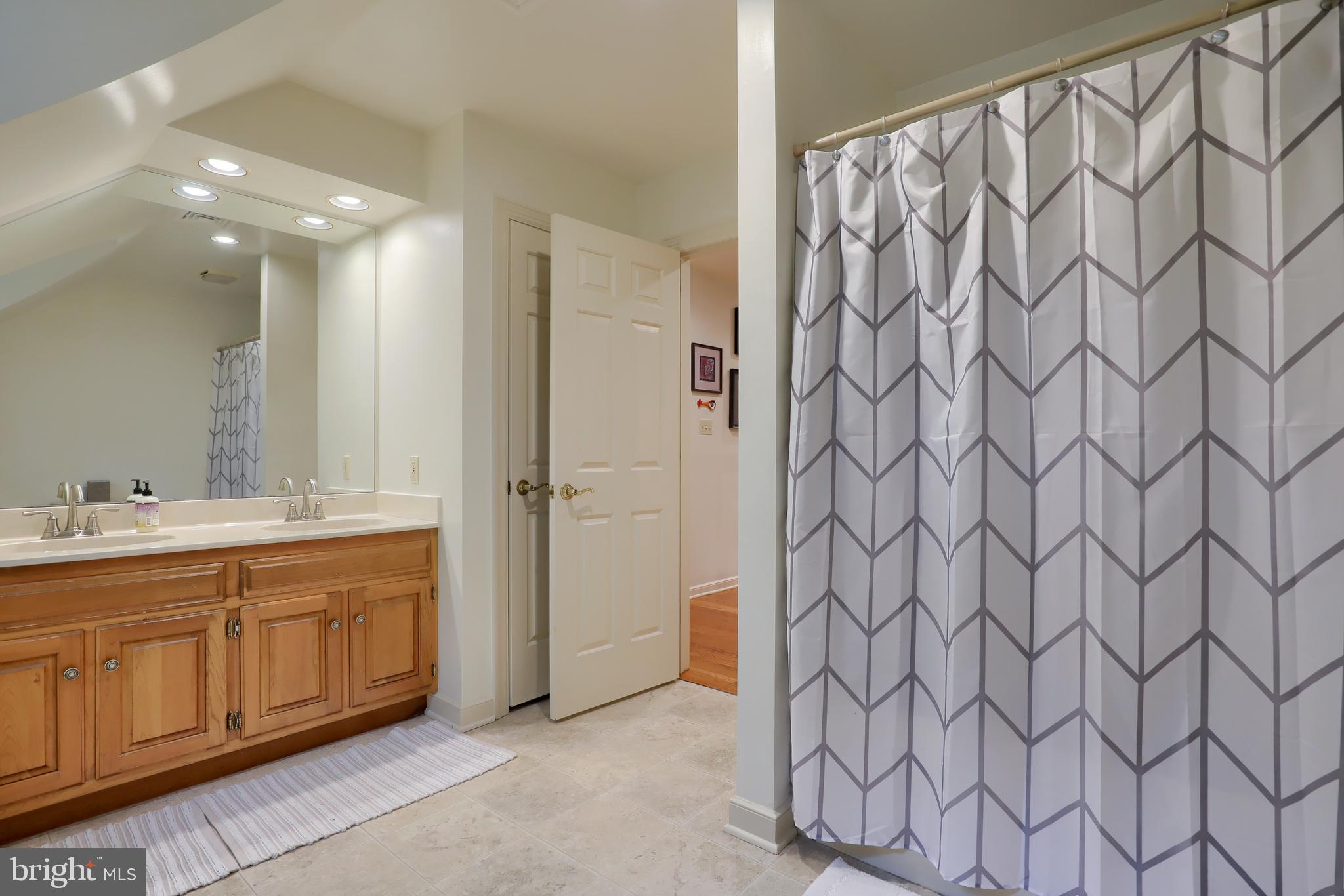 1091 Hunters Path Lancaster, PA 17601 - Photo 41 of 61