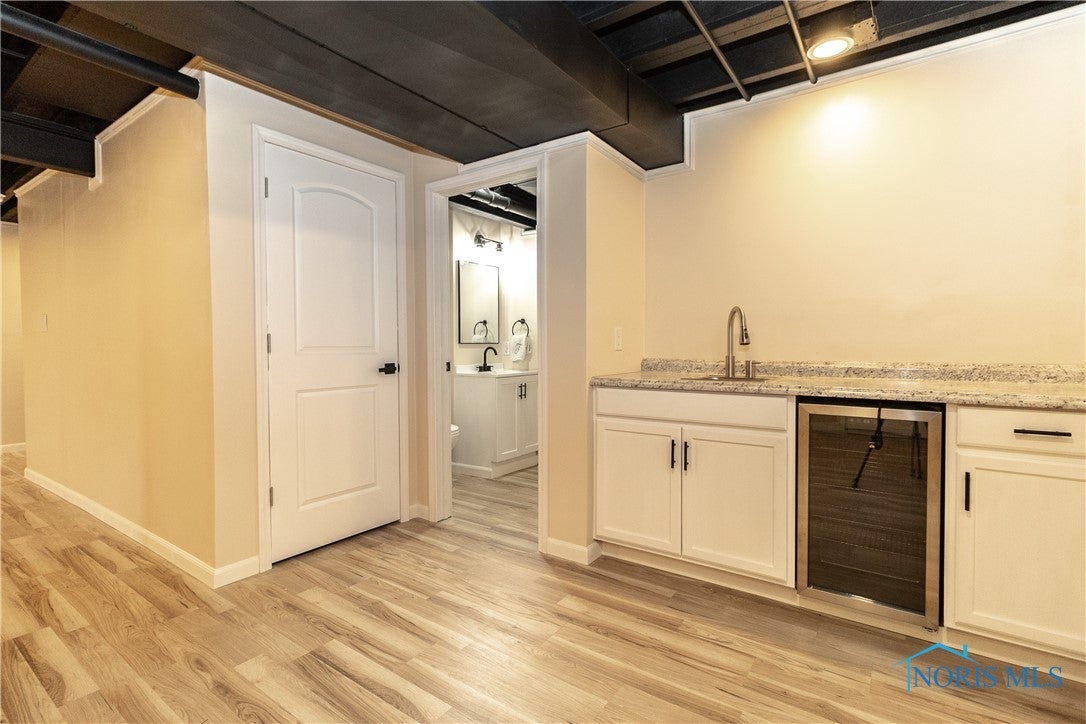 7100 Timber Ridge Court Sylvania, OH 43560 - Photo 35 of 49 Finished basement and wet bar