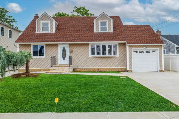 $5,500 | 3883 Franklin Avenue, Seaford, NY 11783