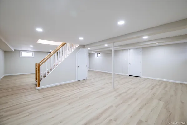 $5,500 | 3883 Franklin Avenue, Seaford, NY 11783