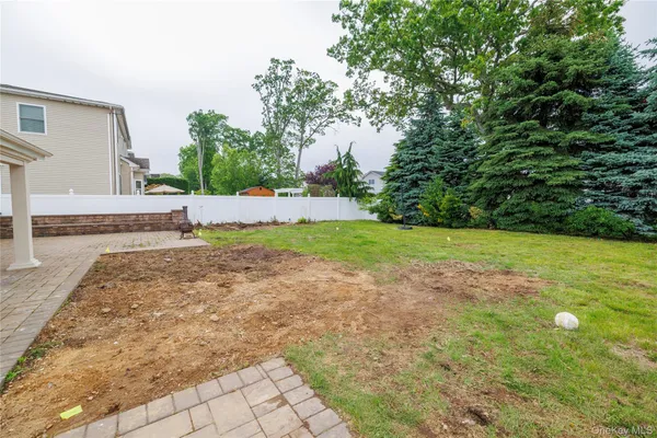 $5,500 | 3883 Franklin Avenue, Seaford, NY 11783