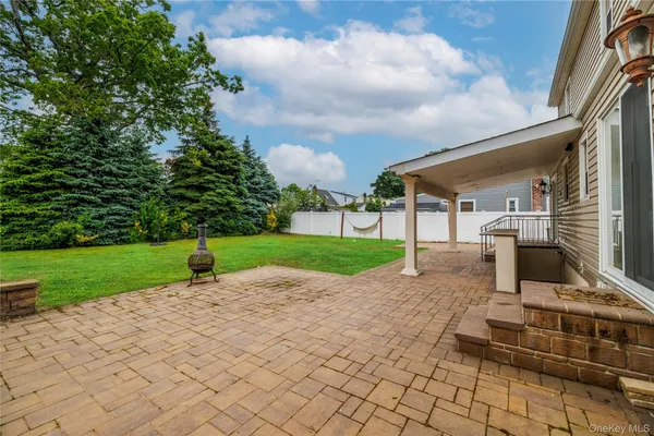 $5,500 | 3883 Franklin Avenue, Seaford, NY 11783