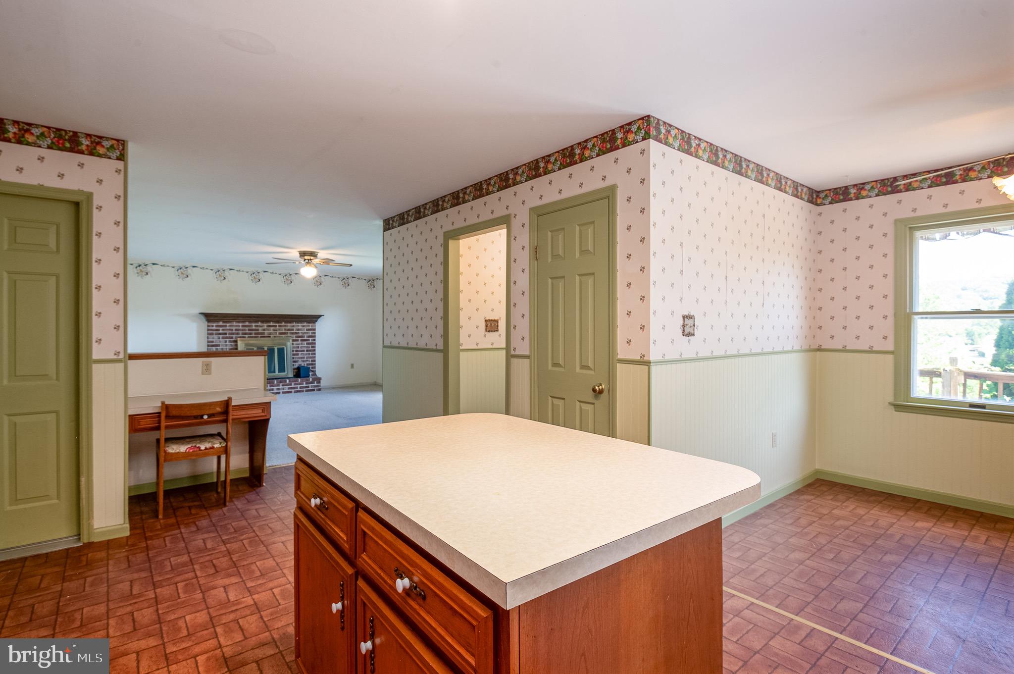 41 Flint Ridge Drive Shillington, PA 19607 - Photo 5 of 39 22 Handle Kitchen