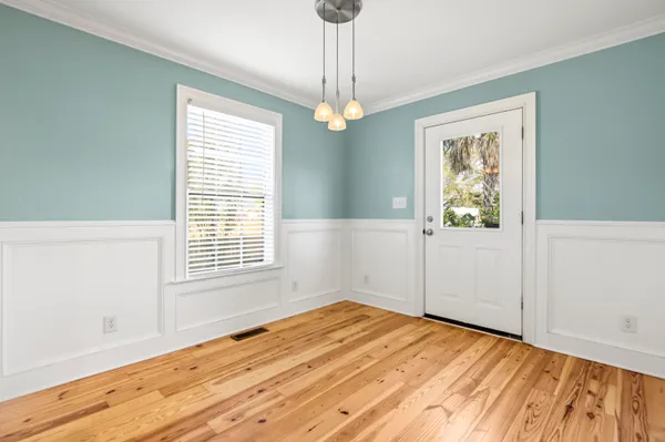 $2,800 | 1124 5th Avenue, Charleston, SC 29407