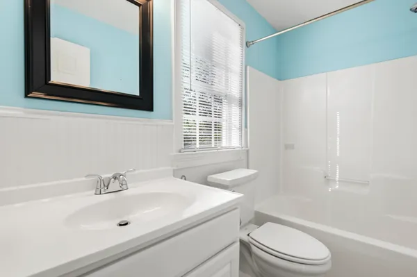 $2,800 | 1124 5th Avenue, Charleston, SC 29407