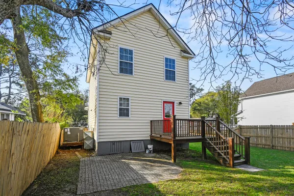 $2,800 | 1124 5th Avenue, Charleston, SC 29407