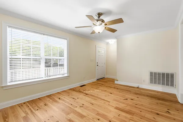 $2,800 | 1124 5th Avenue, Charleston, SC 29407