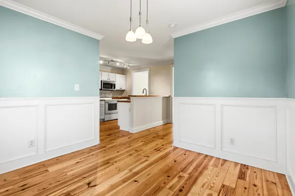 $2,800 | 1124 5th Avenue, Charleston, SC 29407