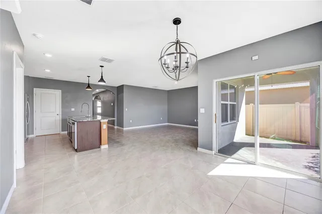 $2,400 | 33318 Hamilton Hl Lane, Wesley Chapel, FL 33545