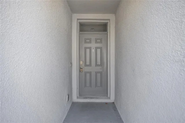 $2,400 | 33318 Hamilton Hl Lane, Wesley Chapel, FL 33545