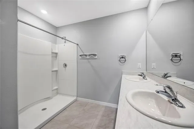 $2,400 | 33318 Hamilton Hl Lane, Wesley Chapel, FL 33545