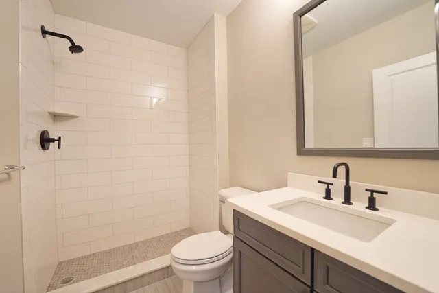 $3,490,000 | 9 Schaffner Lane, Dover, MA 02030