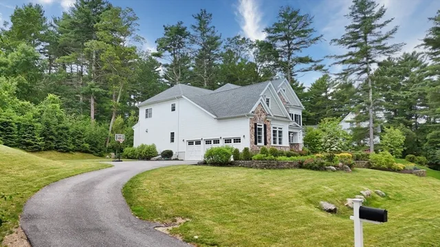 $3,490,000 | 9 Schaffner Lane, Dover, MA 02030