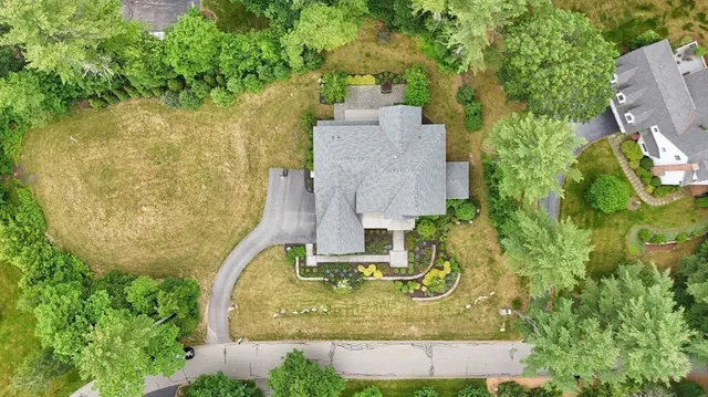 $3,490,000 | 9 Schaffner Lane, Dover, MA 02030