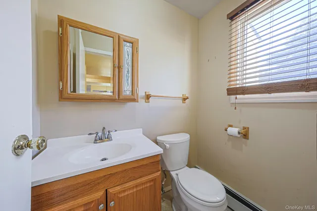 $599,999 | 139 Tarpon Avenue, Medford, NY 11763