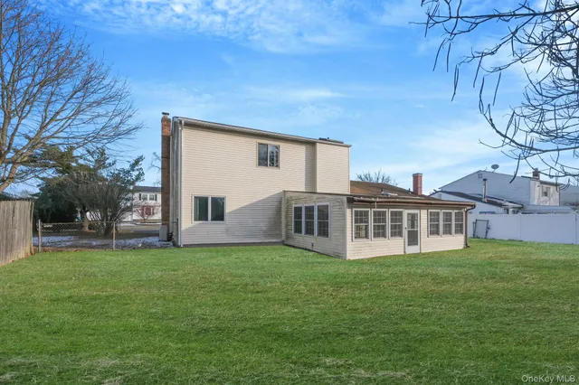 $599,999 | 139 Tarpon Avenue, Medford, NY 11763