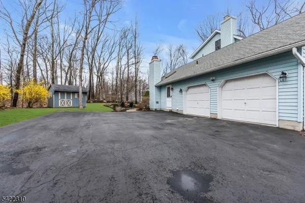 $699,900 | 2 Lenape Drive, Stanhope, NJ 07874