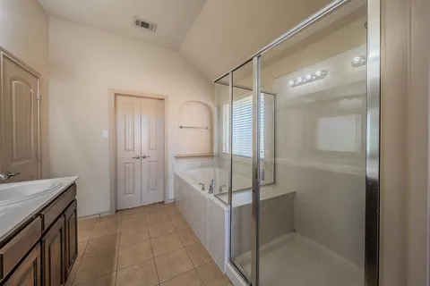 $380,000 | 5960 Summerwood Drive, Grand Prairie, TX 75052