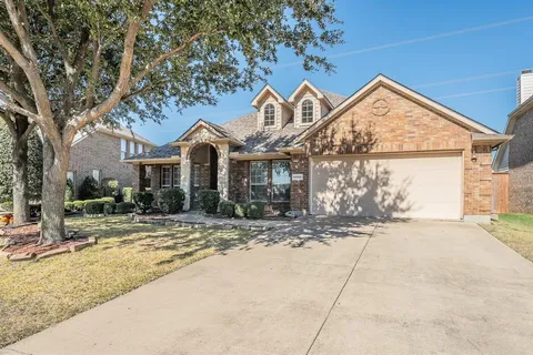 $380,000 | 5960 Summerwood Drive, Grand Prairie, TX 75052