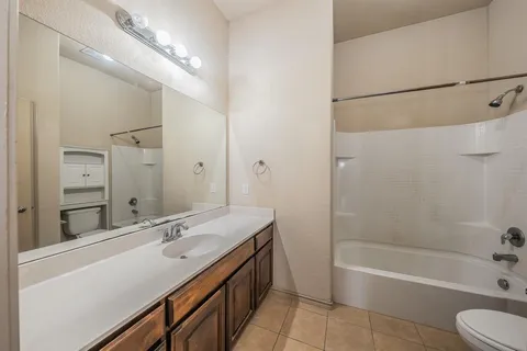 $380,000 | 5960 Summerwood Drive, Grand Prairie, TX 75052