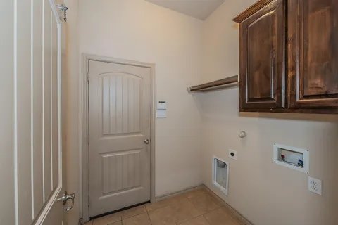 $380,000 | 5960 Summerwood Drive, Grand Prairie, TX 75052