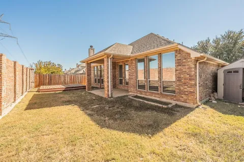 $380,000 | 5960 Summerwood Drive, Grand Prairie, TX 75052