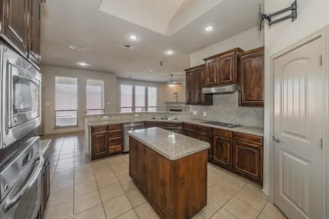 $380,000 | 5960 Summerwood Drive, Grand Prairie, TX 75052