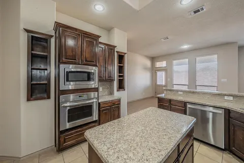 $380,000 | 5960 Summerwood Drive, Grand Prairie, TX 75052