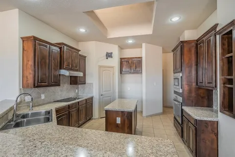 $380,000 | 5960 Summerwood Drive, Grand Prairie, TX 75052