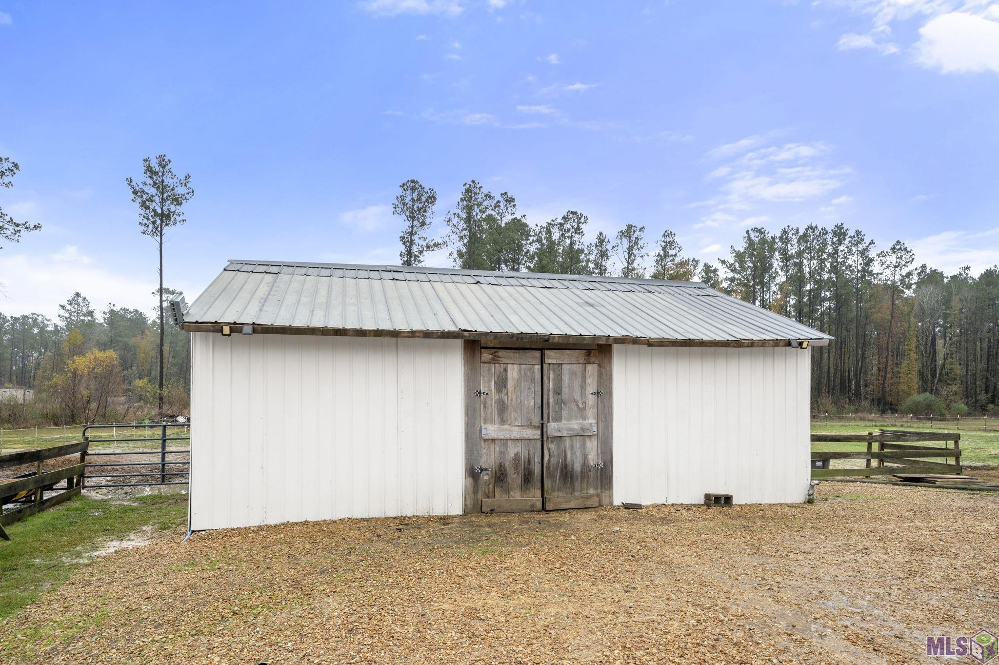 29755 Sam Herring Road Independence, LA 70443 - Photo 3 of 32 Barn