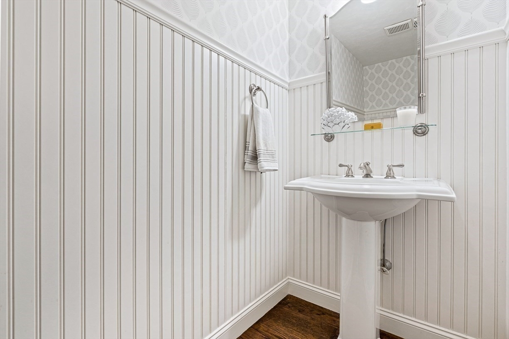 6 Old County Road, Unit 10 Sudbury, MA 01776 - Photo 13 of 30 Gallery Image 13