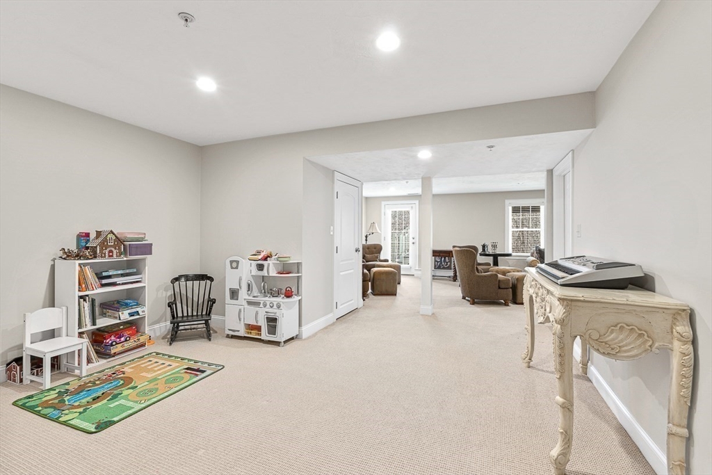 6 Old County Road, Unit 10 Sudbury, MA 01776 - Photo 26 of 30 Gallery Image 26