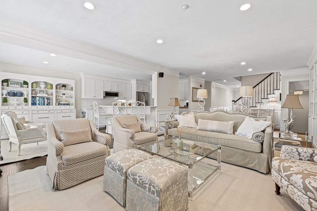 6 Old County Road, Unit 10 Sudbury, MA 01776 - Photo 3 of 30 Gallery Image 3