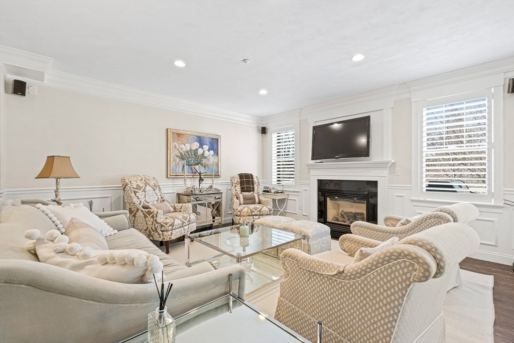 6 Old County Road, Unit 10 Sudbury, MA 01776 - Photo 5 of 30 Gallery Image 5