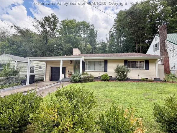 $164,900 | 870 Vine Street, St. Albans, WV 25177