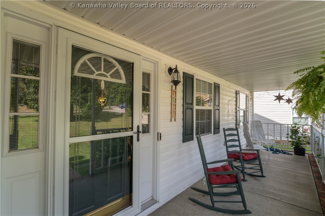 624 Poplar Fork Road Hurricane, WV 25526 - Photo 4 of 41 Gallery Image 4