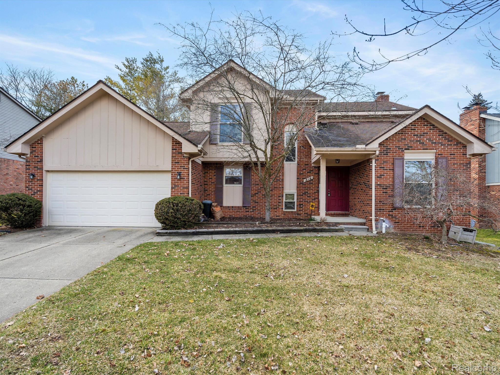 814 Ten Point Drive Rochester, MI 48309 - Photo 2 of 30 Great curb appeal!