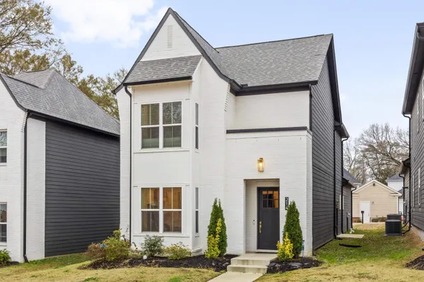 $499,000 | 214 McCowat Street, Jackson, TN 38301