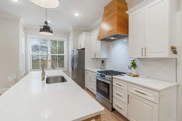 $499,000 | 214 McCowat Street, Jackson, TN 38301