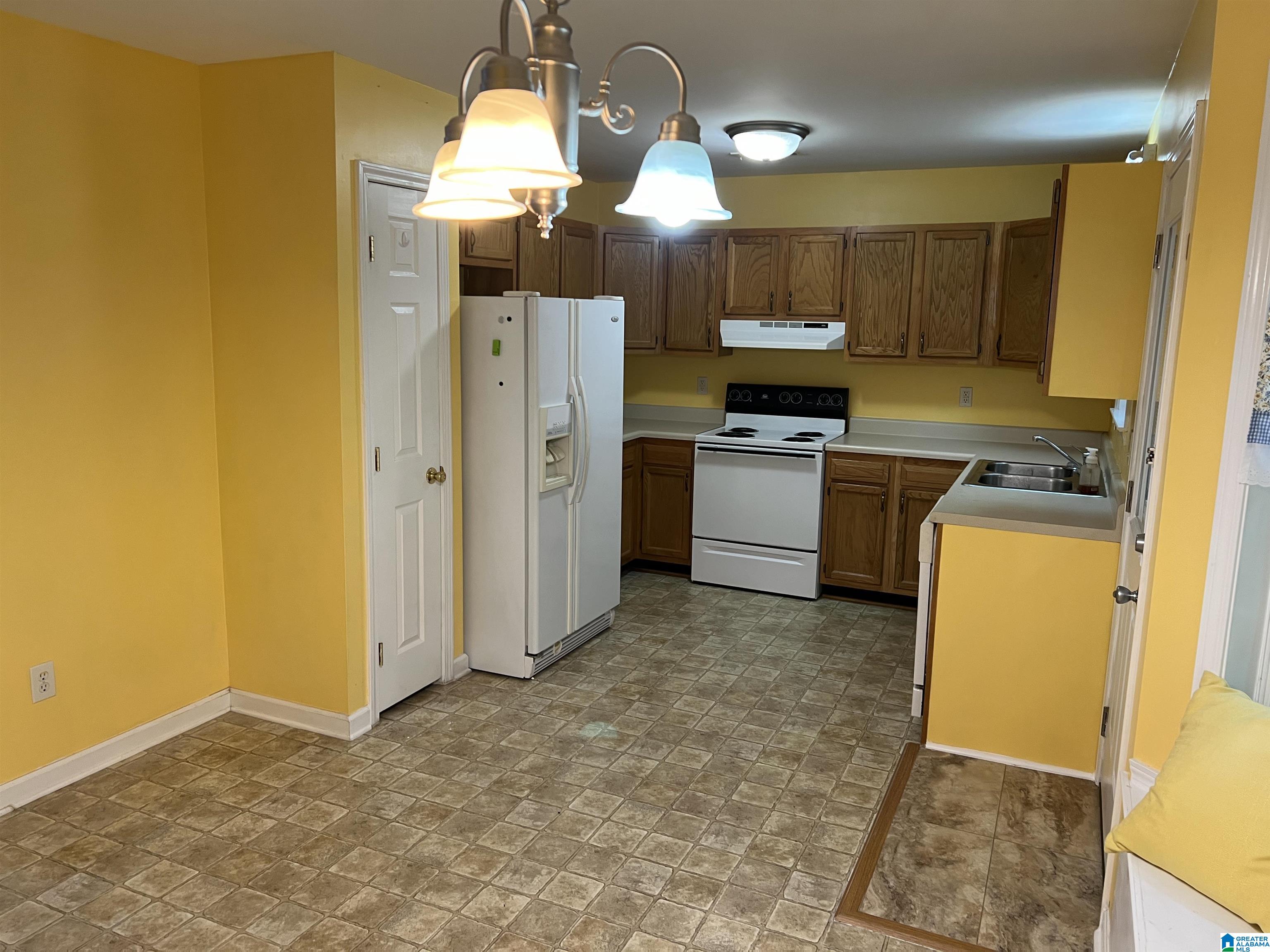 7290 Roper Tunnel Road Trussville, AL 35173 - Photo 8 of 17